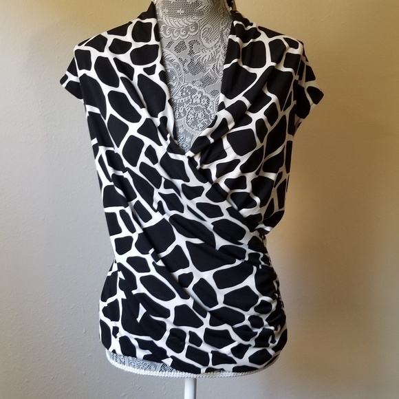 Top - Picture 1 of 2